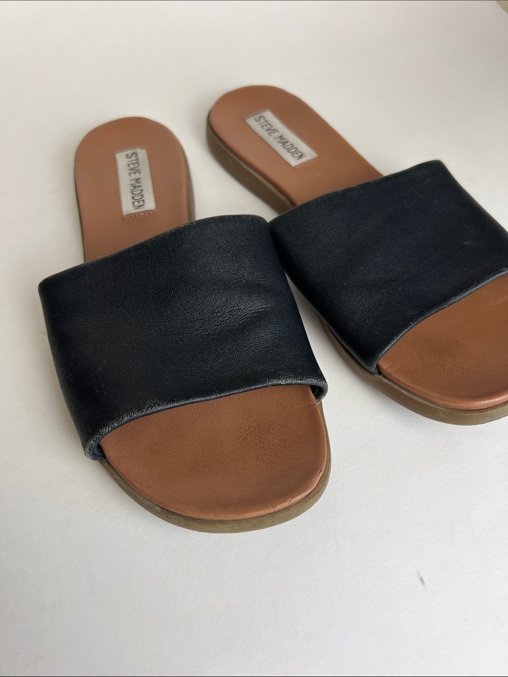 Steve Madden Black Slide Sandals with Brown Footbed